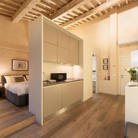 San Lorenzo Terrace Apartment Florence